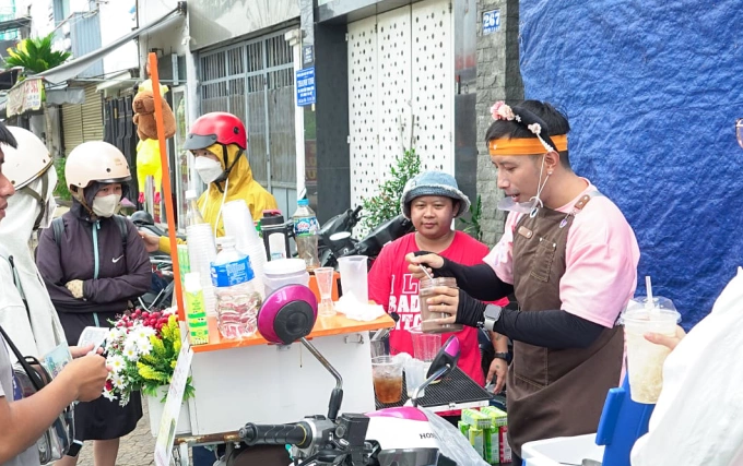 Mô hình cà phê xe đẩy ở đường Đồng Đen